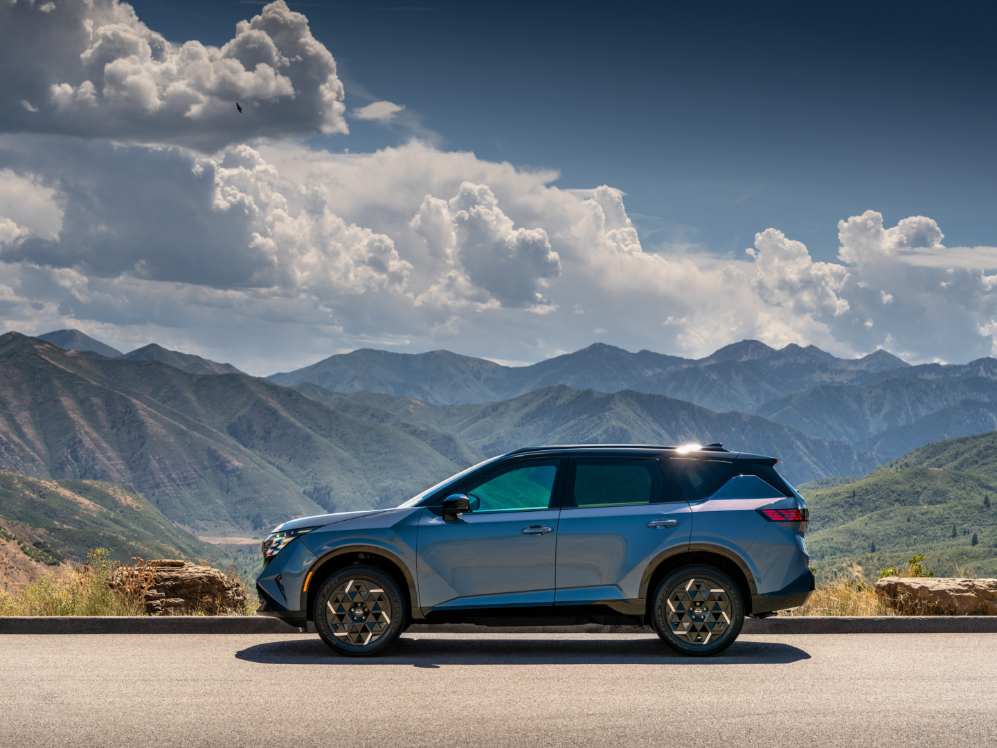 SMALL_2027 Nissan Rogue Hybrid -21
